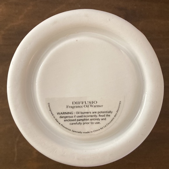 Bath & Body Works Le Couvent Des Minimes Diffusio Fragrance Oil Warmer - Picture 5 of 12